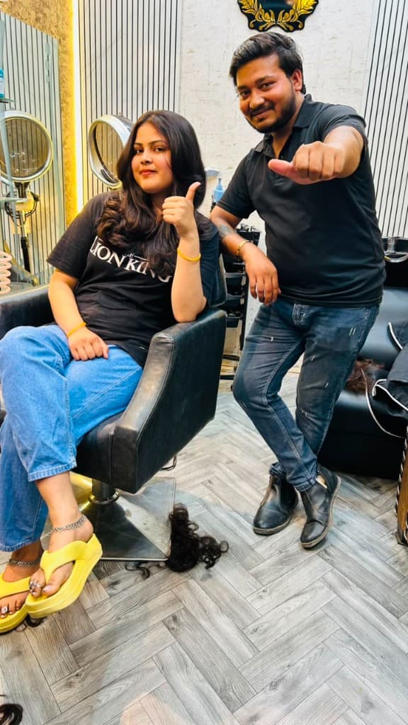 Client at Vishnu Hair King salon